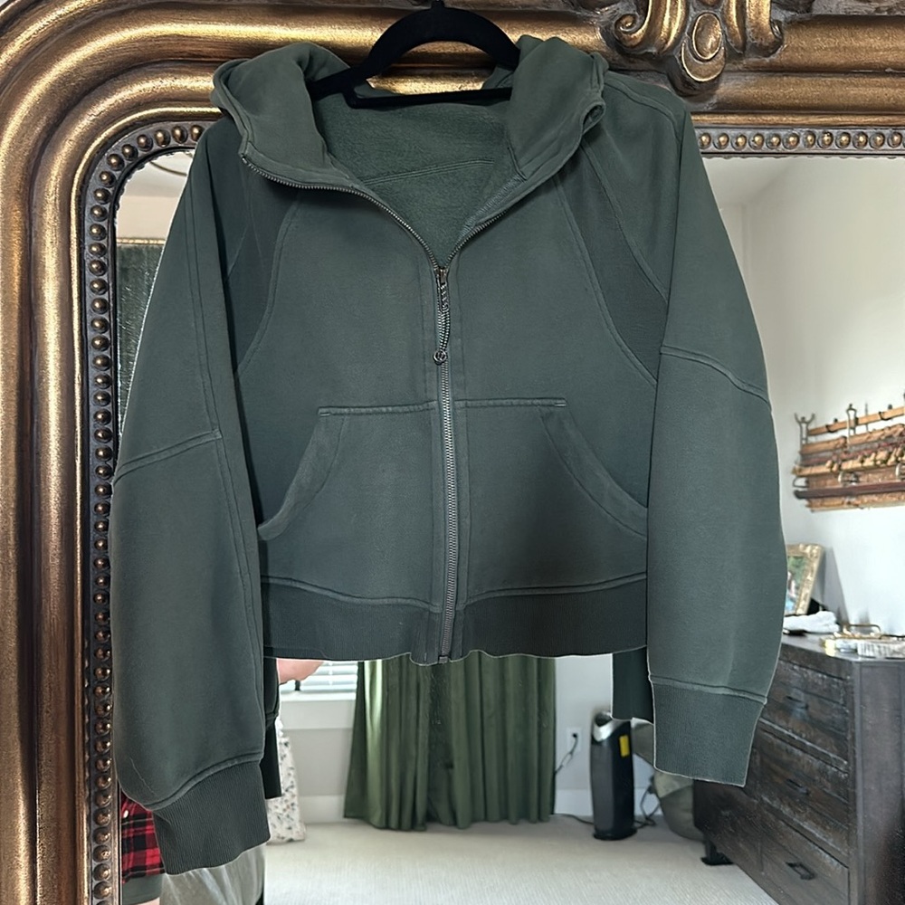 Lululemon Scuba Oversized Crop zip Hoodie - “dark forest”